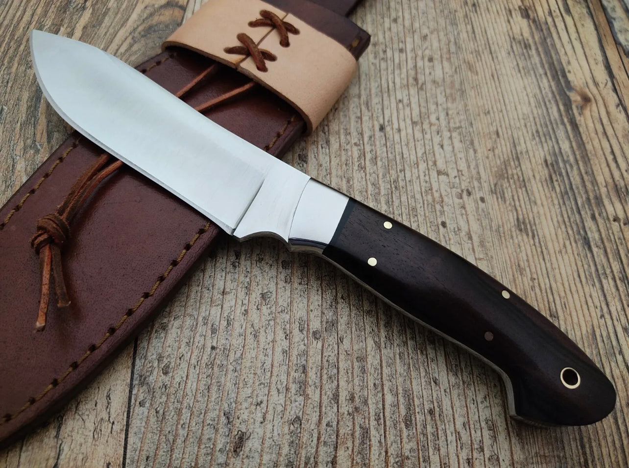 Handmade hunting knife