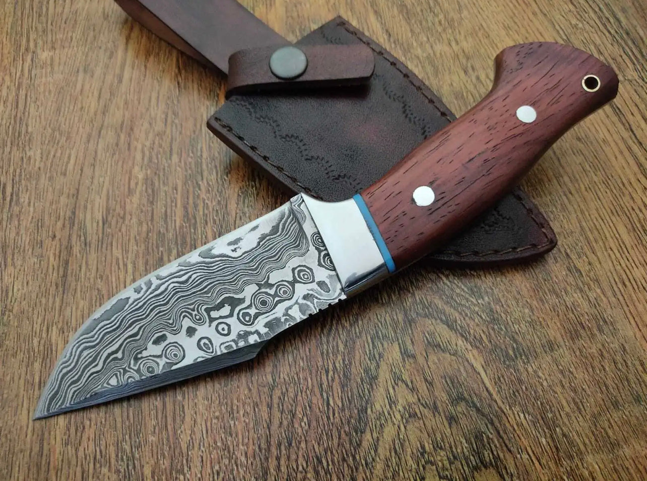 Handmade hunting knife