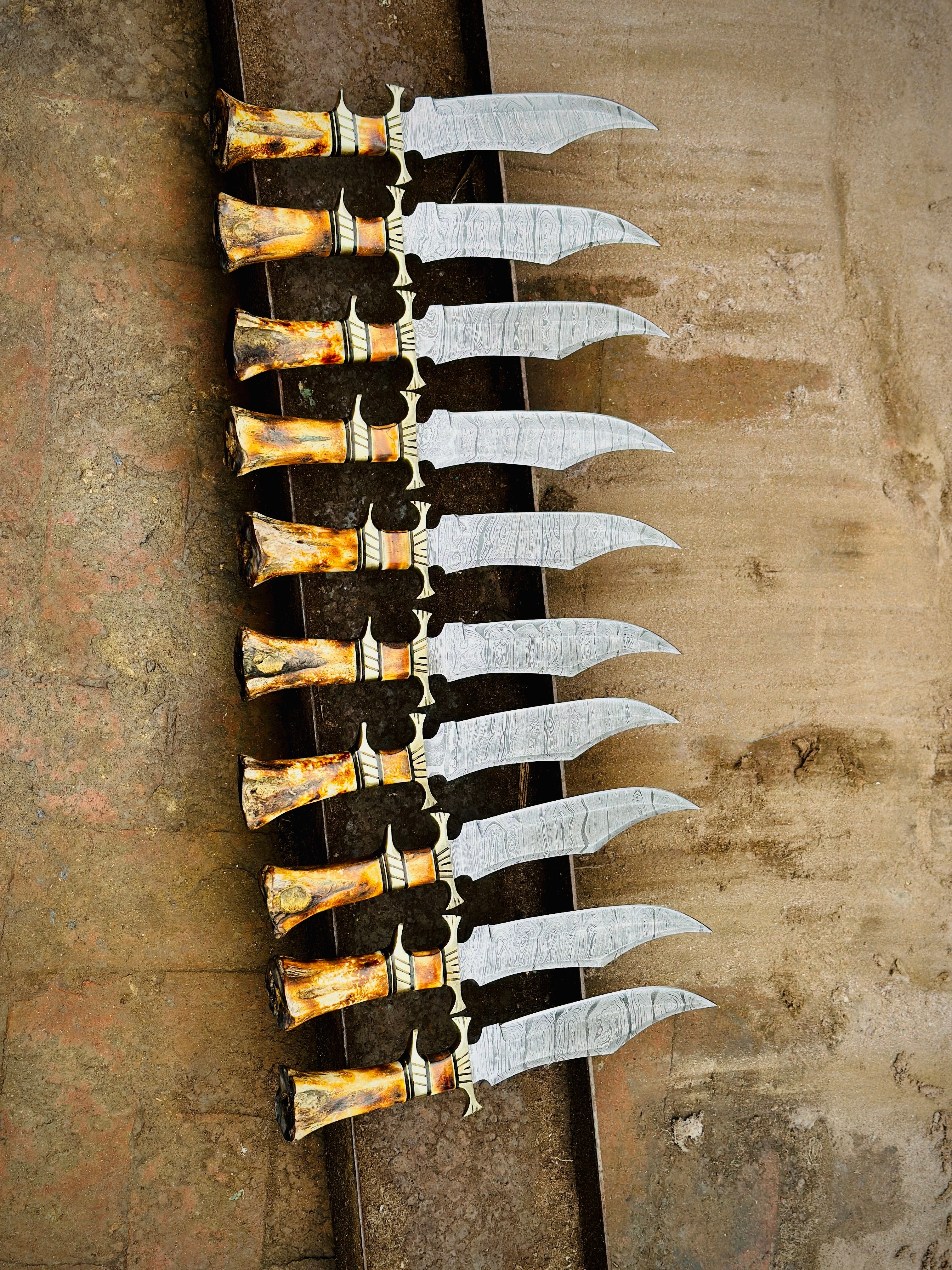 Handcrafted Damascus Steel Bowie Knife with Brass Guard and Color Bone Handle – Premium Leather Sheath Included