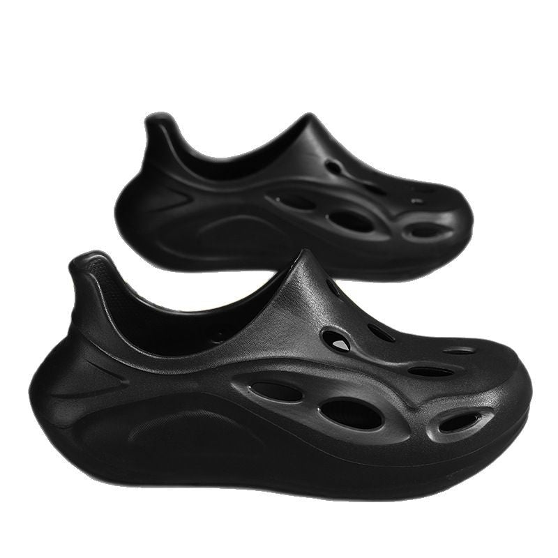 Soft soled toe hole slippers with simple breathable and comfortable fit for beach sandals