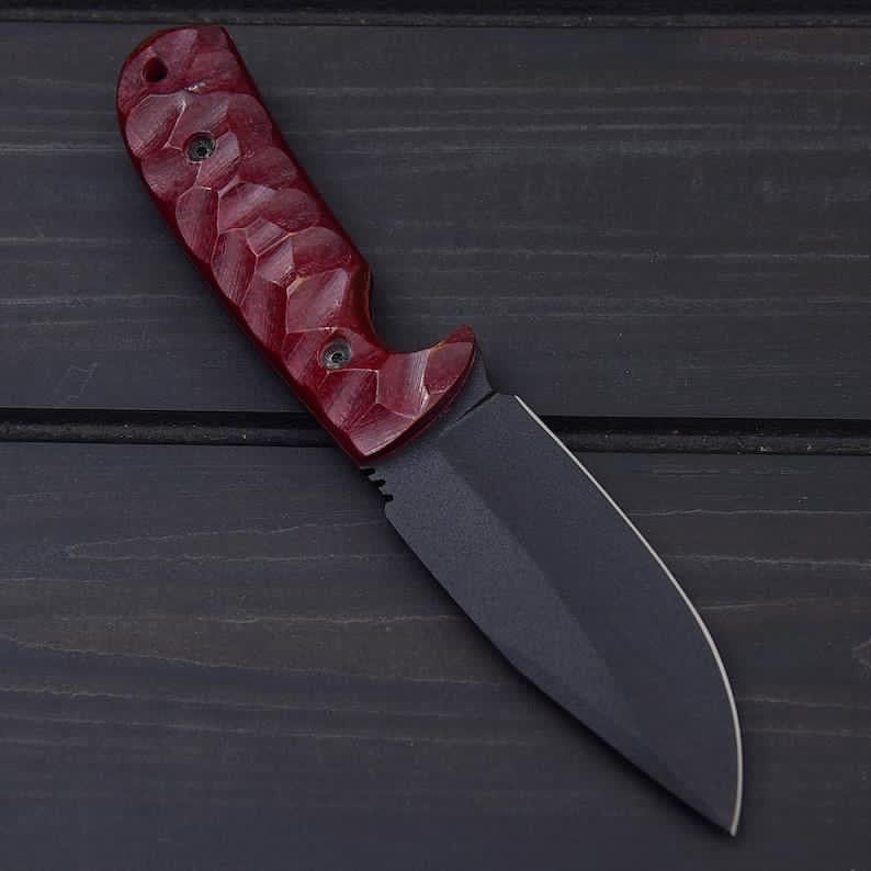 Hunting knife