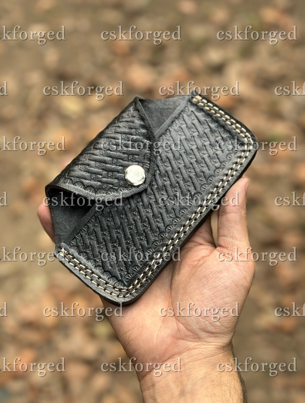 Hand Casted Black Coated Knuckle