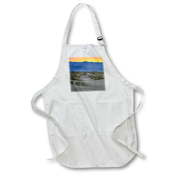 Apron - Yellow orange sky at sunset in the desert Photography - Landscapes