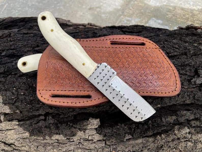 Custom handmade d2 steel bull cutter knife