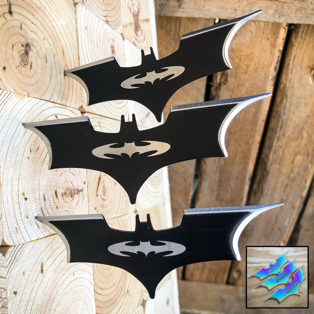 Bat throwing knife