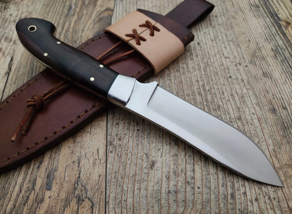 Handmade hunting knife