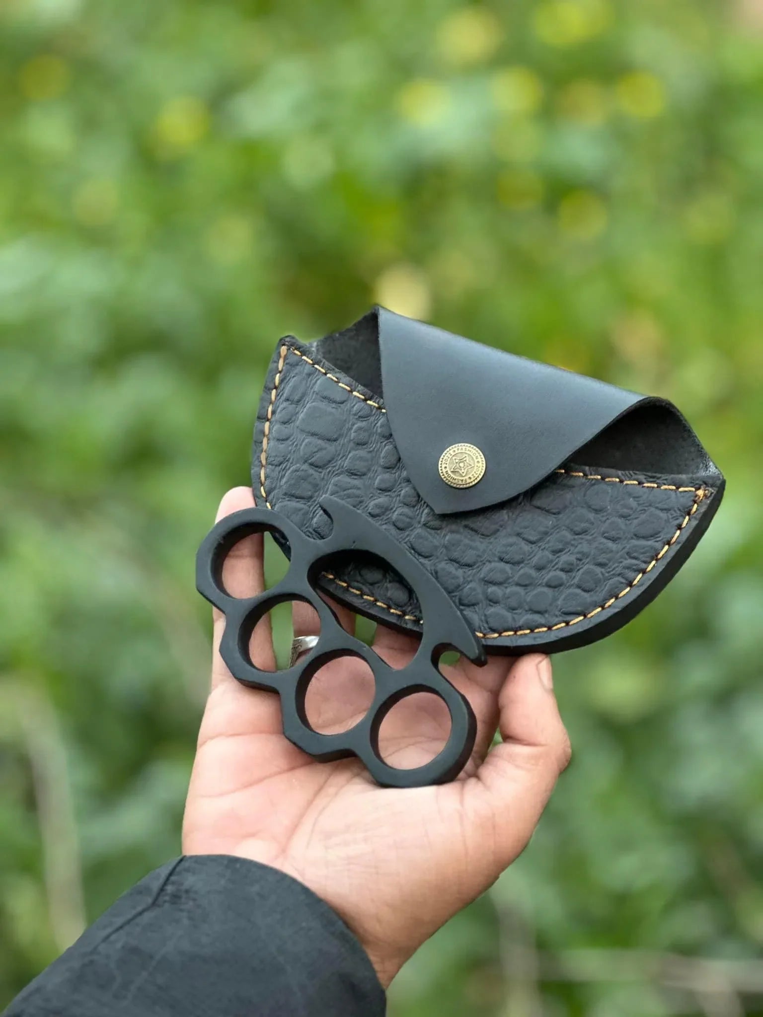 Custom Handmade Brass Knuckle Duster – Black Steel Finish with Leather Case