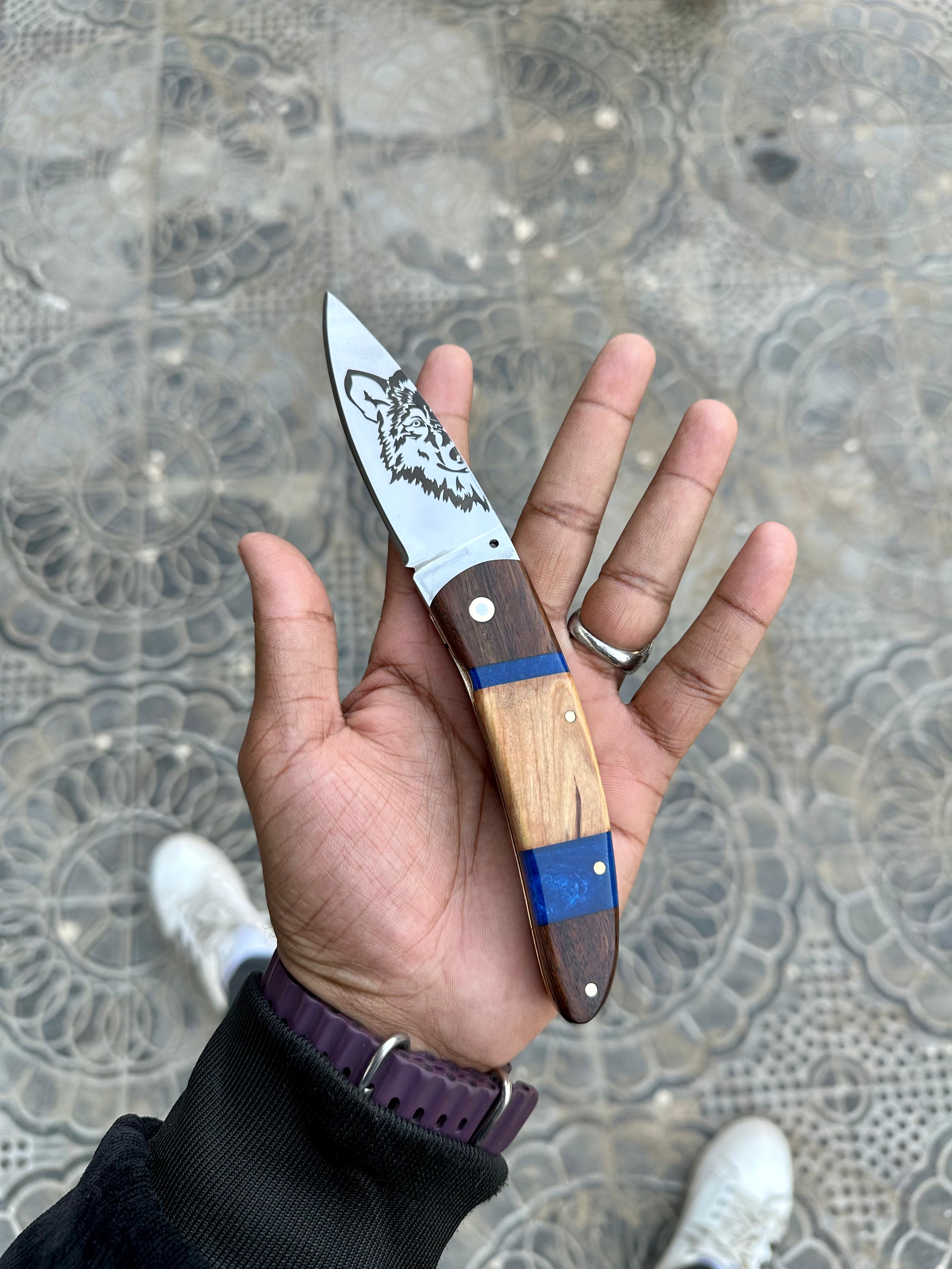 Compact Folding Pocket Knife – 7" J2 Steel Blade with Resin Wood Handle & Leather Sheath