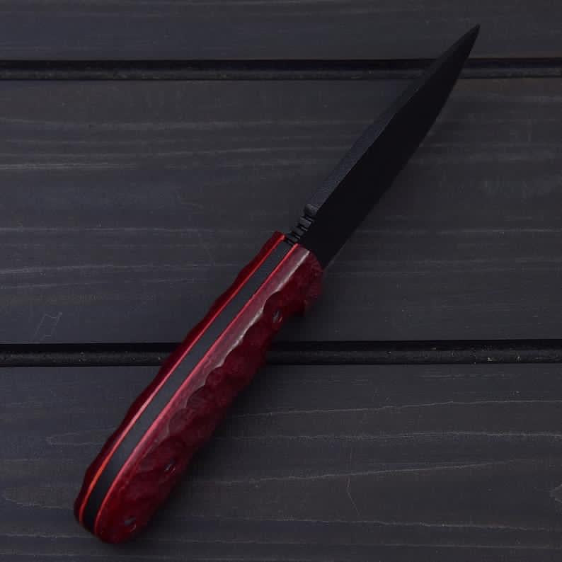 Hunting knife