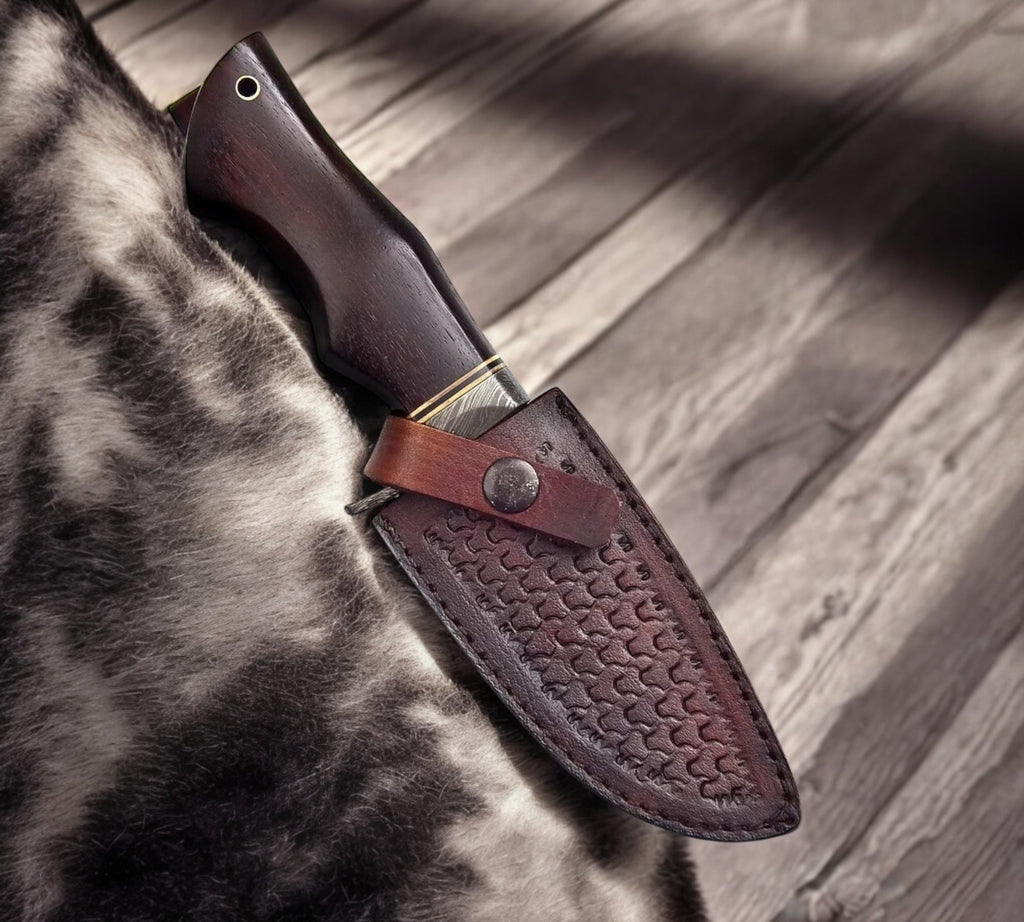 Feather Damascus Bobcat Hunting Knife