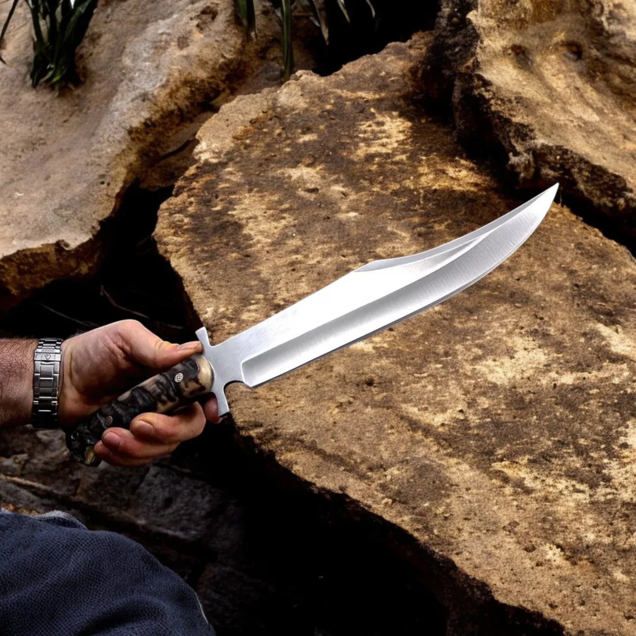 Rogue Expedition Camping Knife – Premium Outdoor Companion