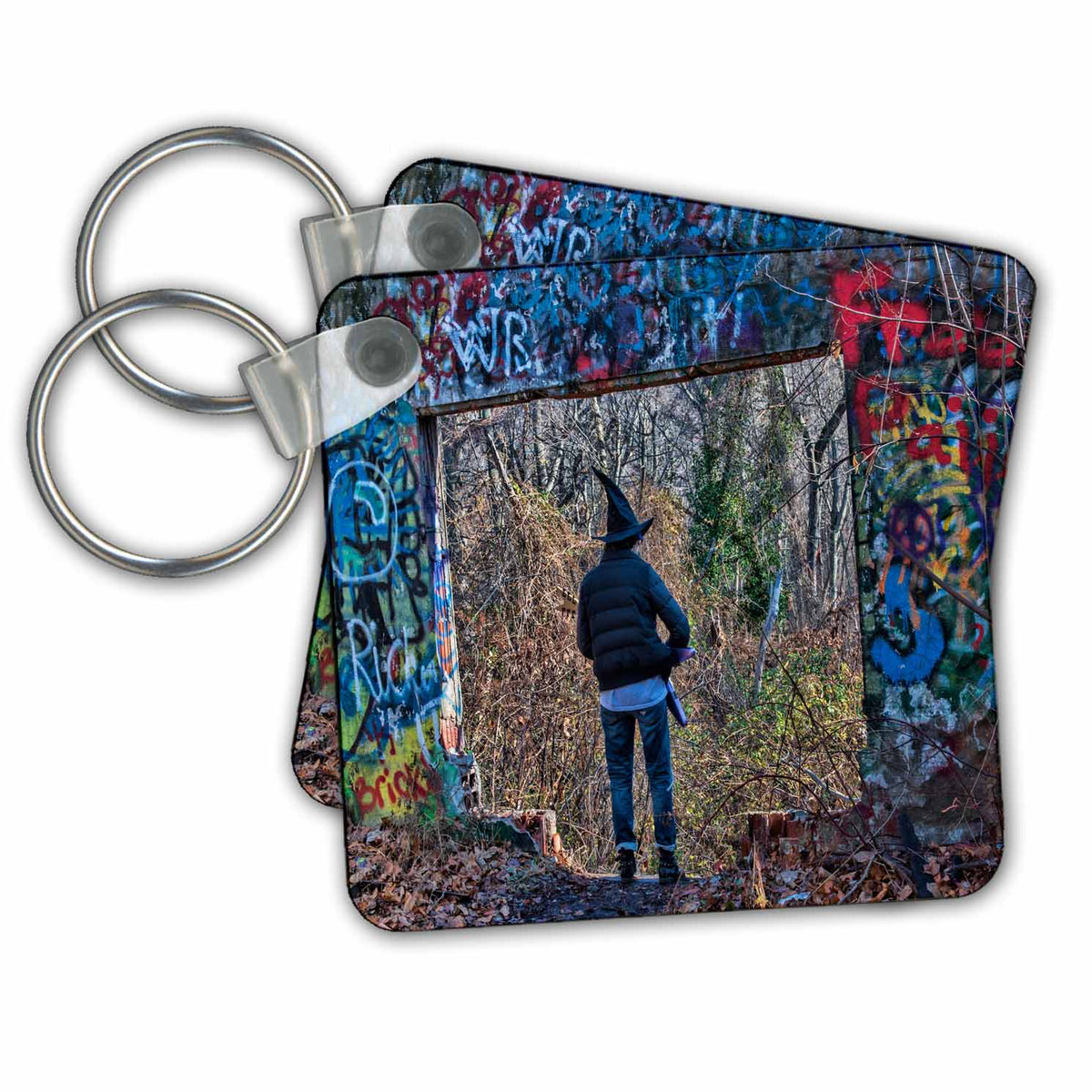 3dRose Key Chains Woman dressed as witch surrounded by graffiti (kc-239749-1)