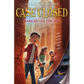 Case Closed #4: Danger on the Dig - Paperback