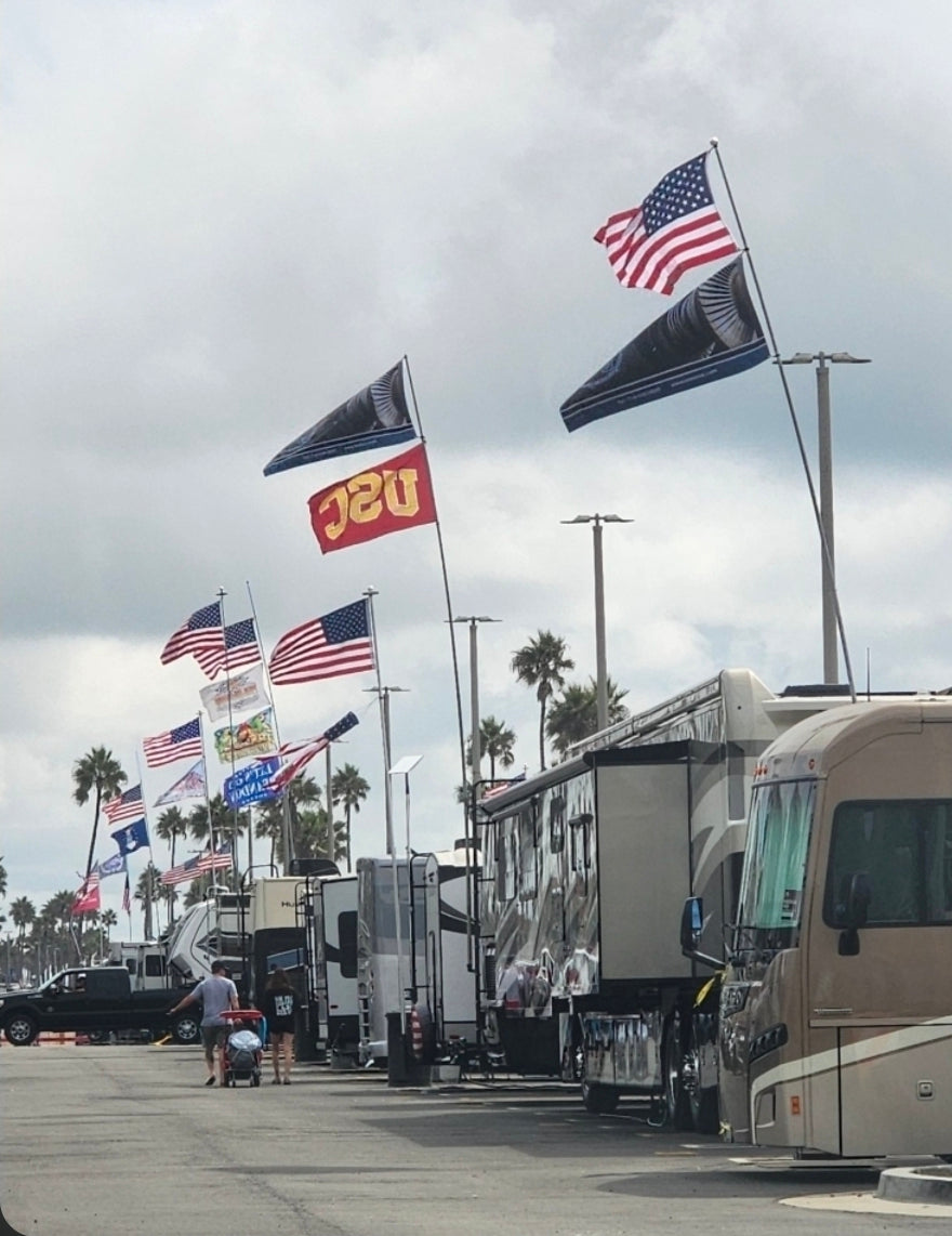 26' Fiberglass Telescoping RV Flagpole | Poles and Holders