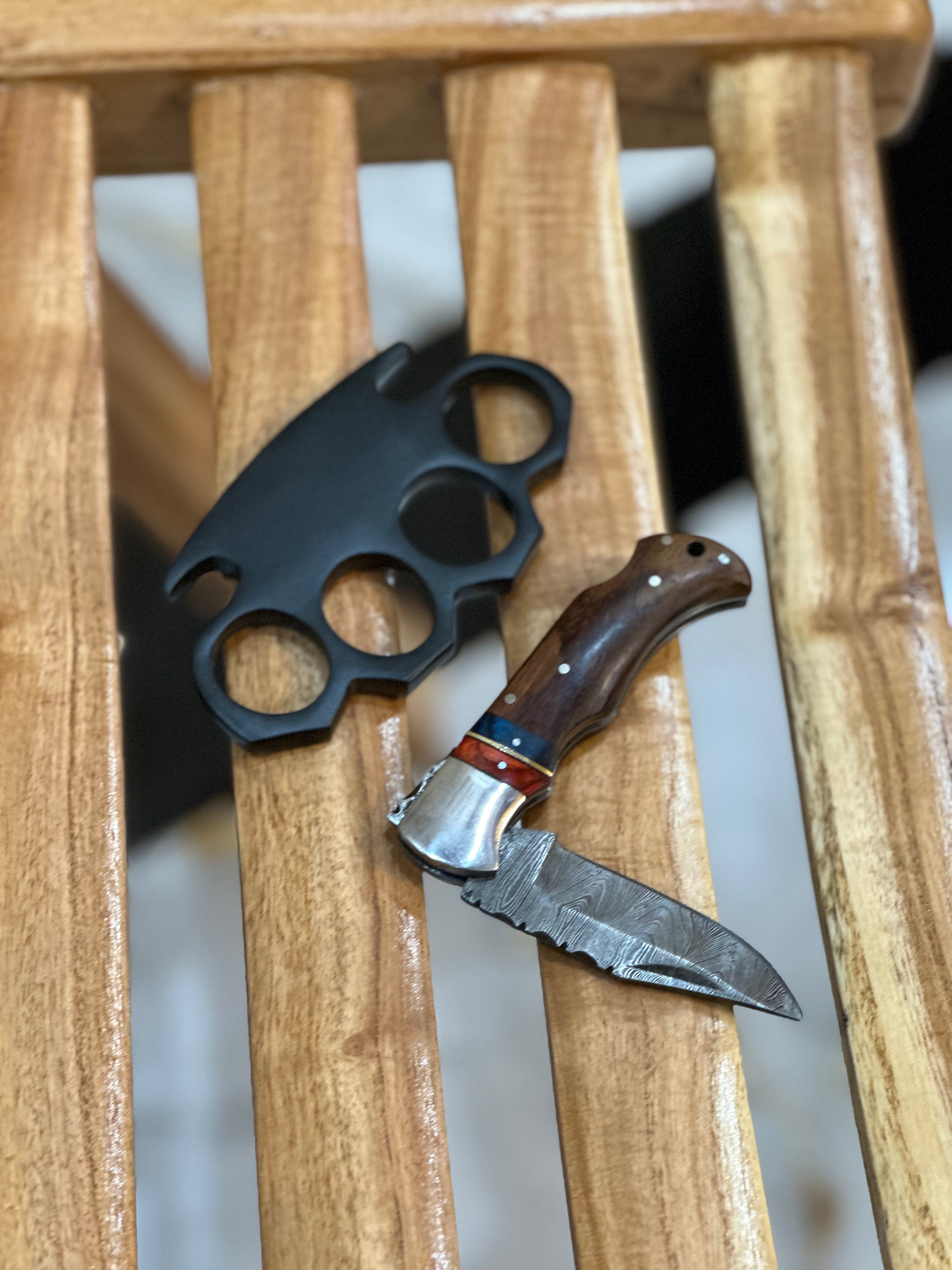 Custom Handmade Black Steel Knuckle Duster with Pocket Knife & Belt Loop Leather Case - Solid Brass Construction