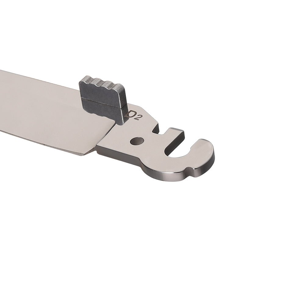 D2 Knife for Right Hand - Long, 1 slot