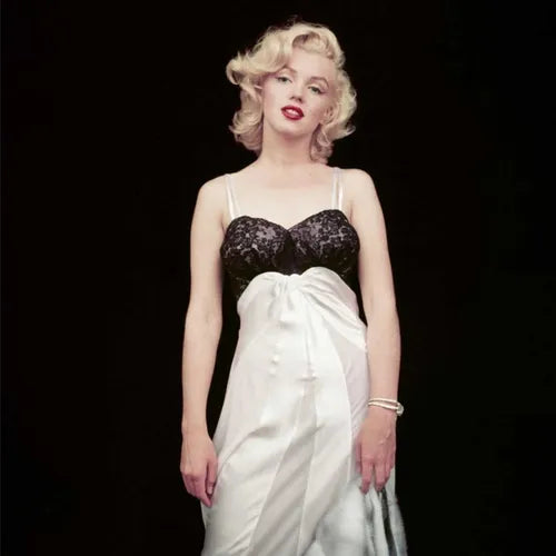 The Essential Marilyn Monroe: Milton H. Greene: 50 Sessions - Hardcover