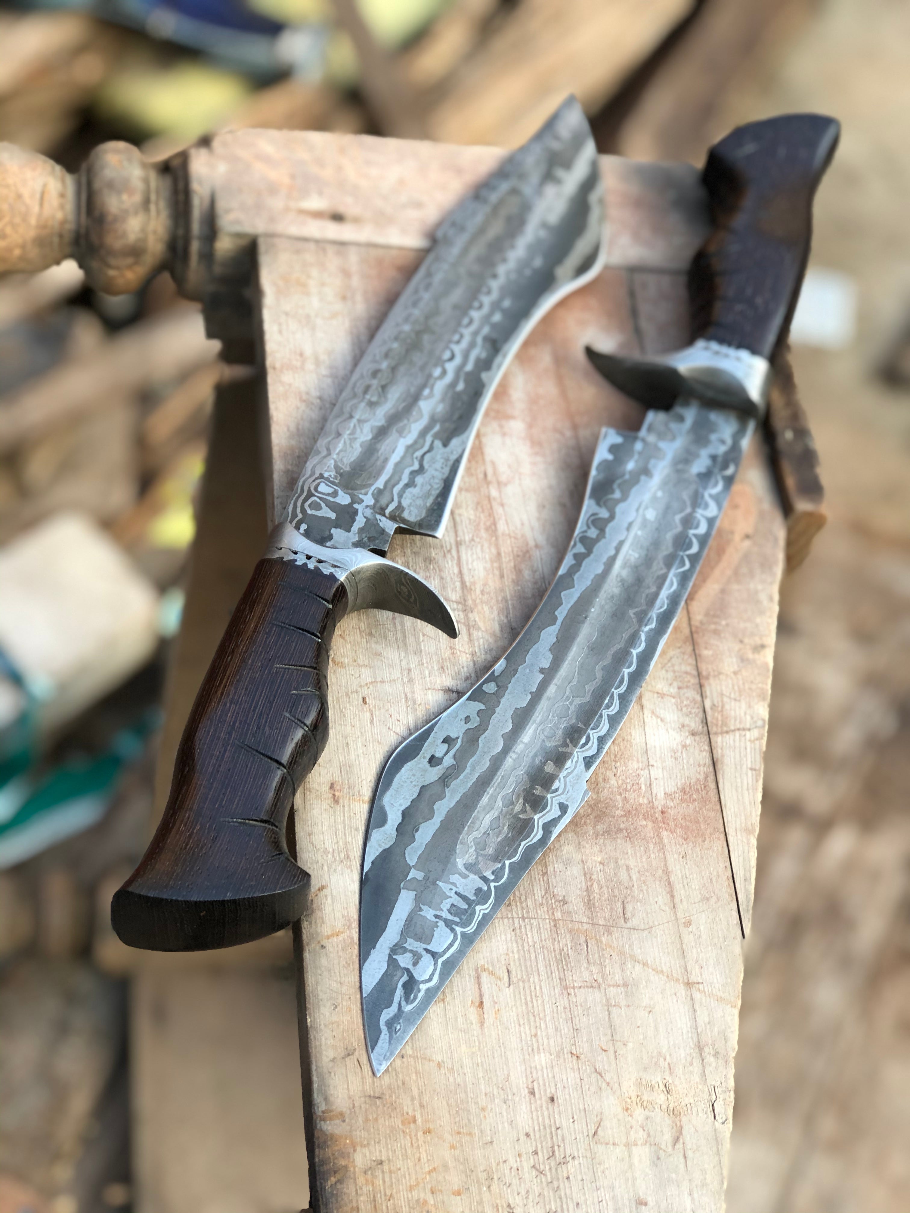 Custom handmade Damascus steel hunting Bowie knife