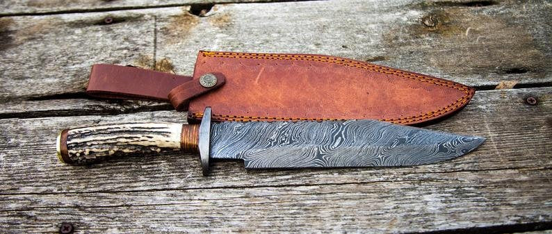 CUSTOM HANDMADE DAMASCUS STEEL STAG HORN HUNTING KNIFE WITH LEATHER SHEATH