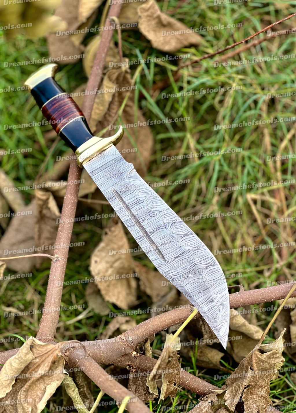 Handmade Damascus Steel Crocodile Dundee Bowie Knife – Premium Brass Guard, Buffalo Horn Handle, Leather Sheath