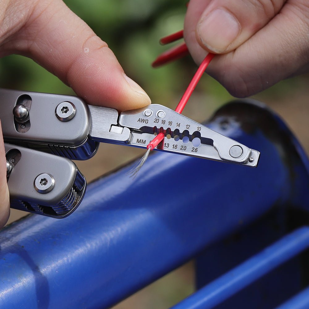 Wire Stripper - Short, 2 Slots